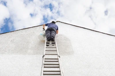 Peinture extérieure à Soleymieux — façades et ravalement